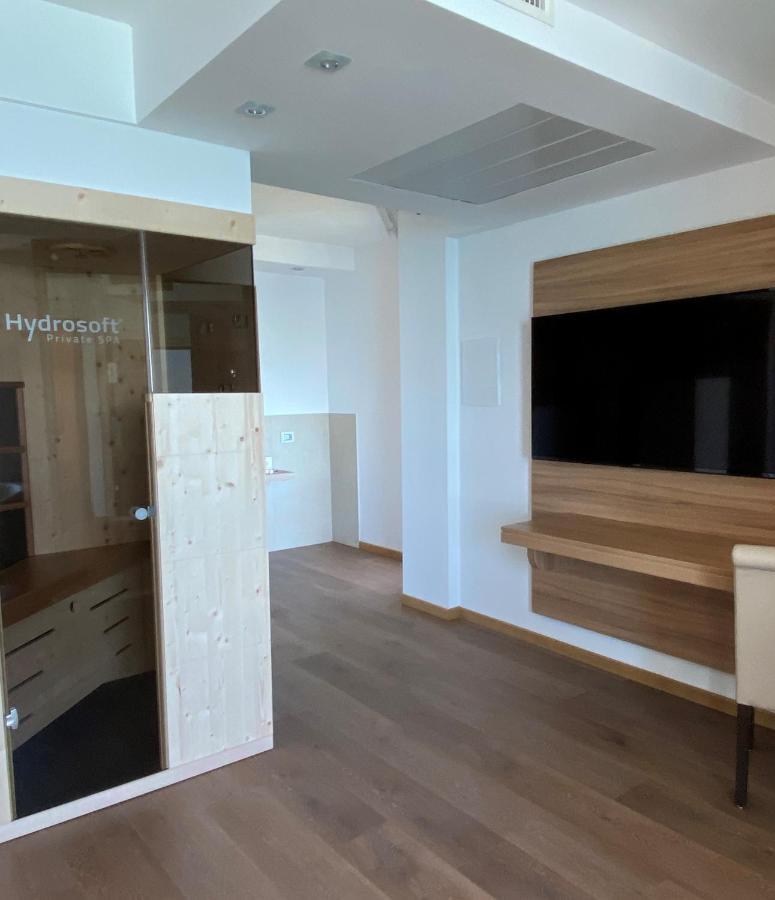 Kriss Internazionale Hotel Bardolino Luaran gambar