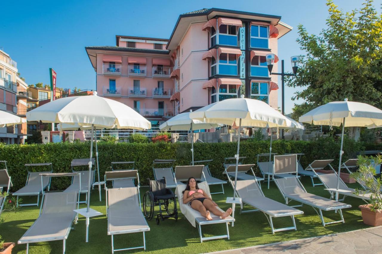 Kriss Internazionale Hotel Bardolino Luaran gambar