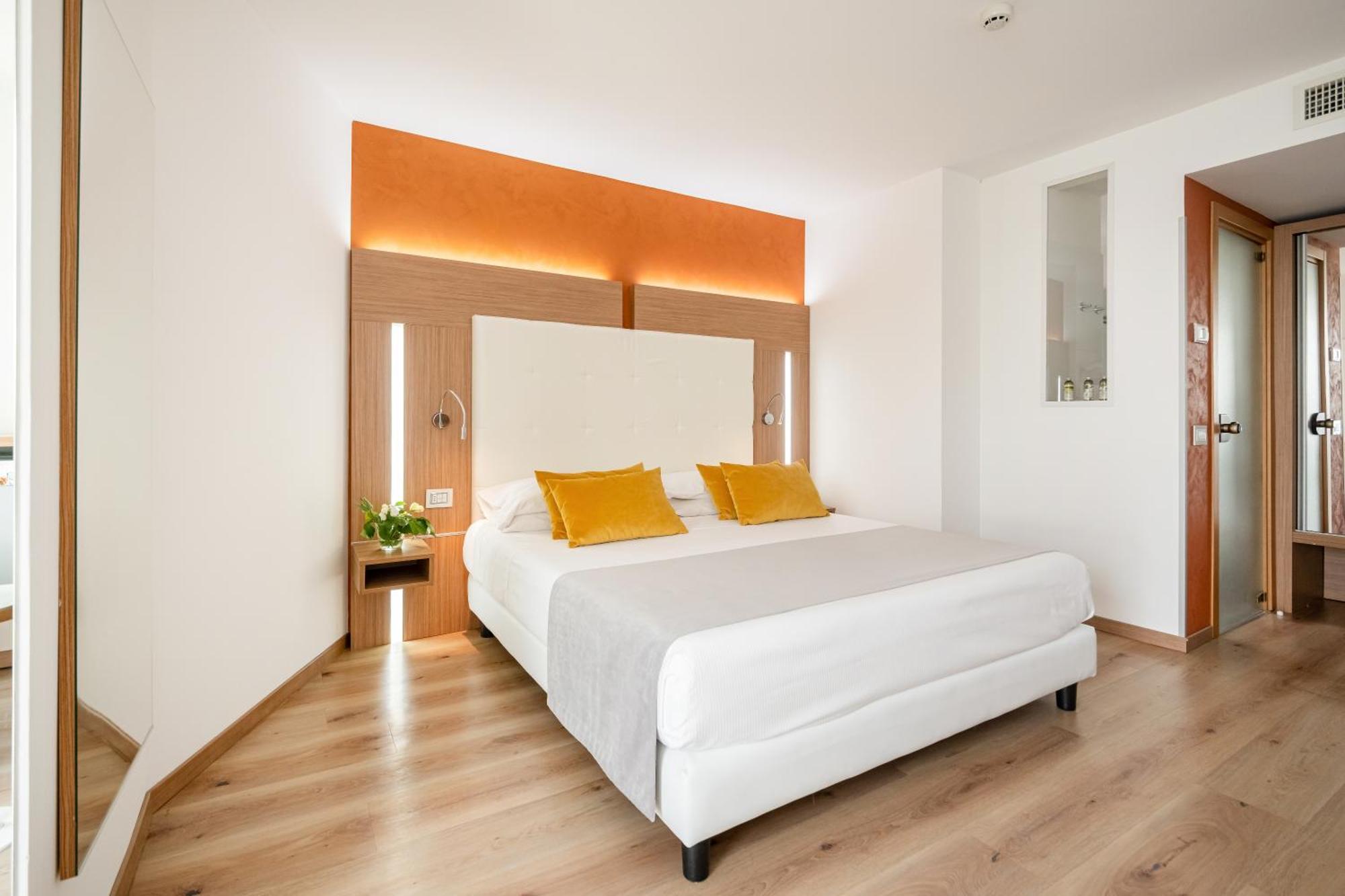 Kriss Internazionale Hotel Bardolino Luaran gambar