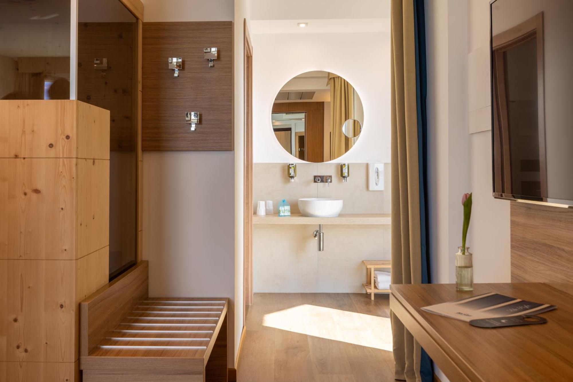 Kriss Internazionale Hotel Bardolino Luaran gambar