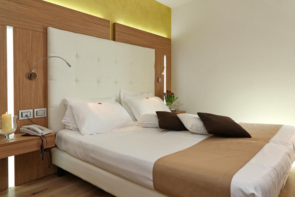 Kriss Internazionale Hotel Bardolino Luaran gambar